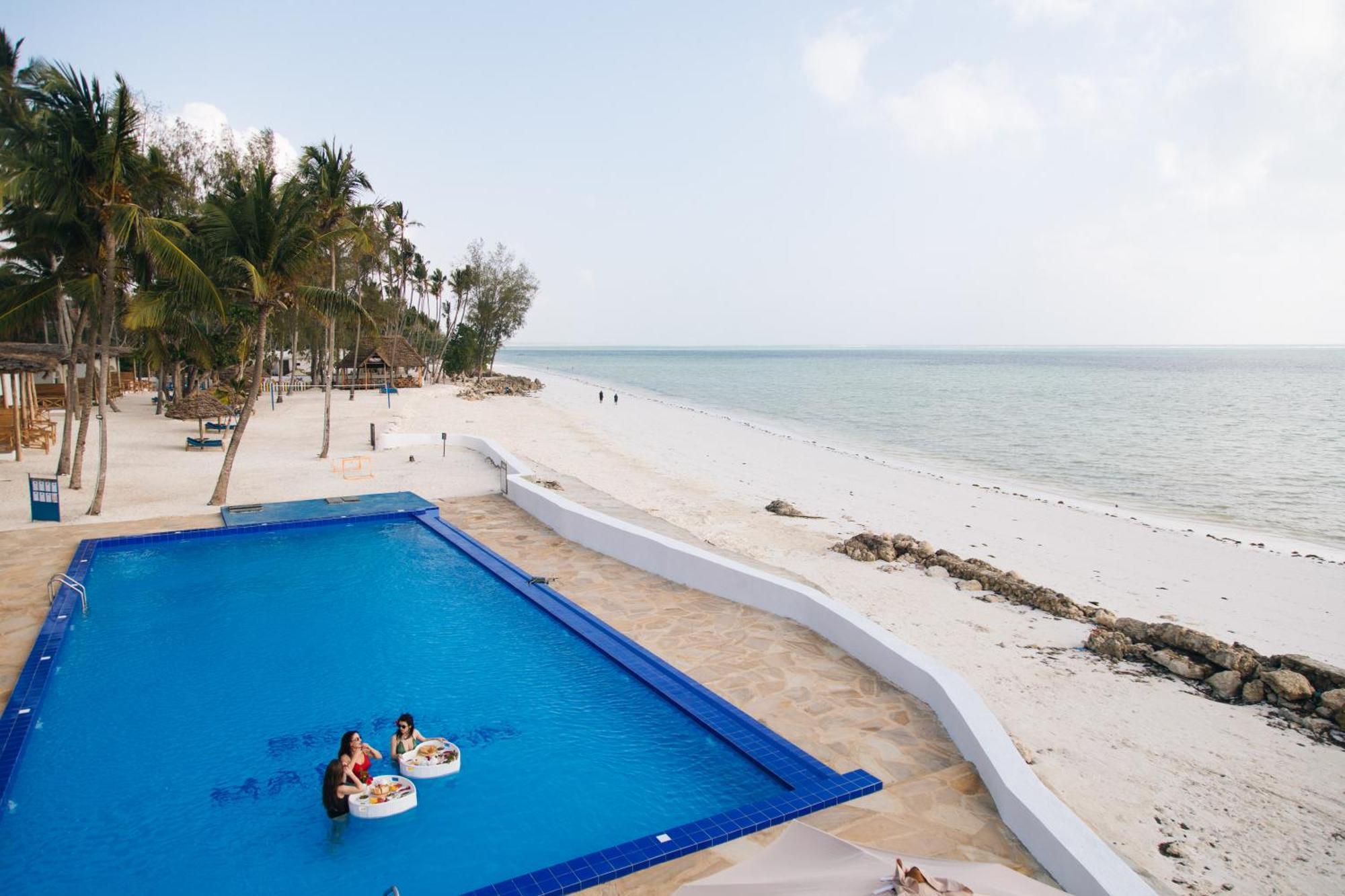 Royal Mandarin Hotel & Resort Pwani Mchangani Exteriör bild