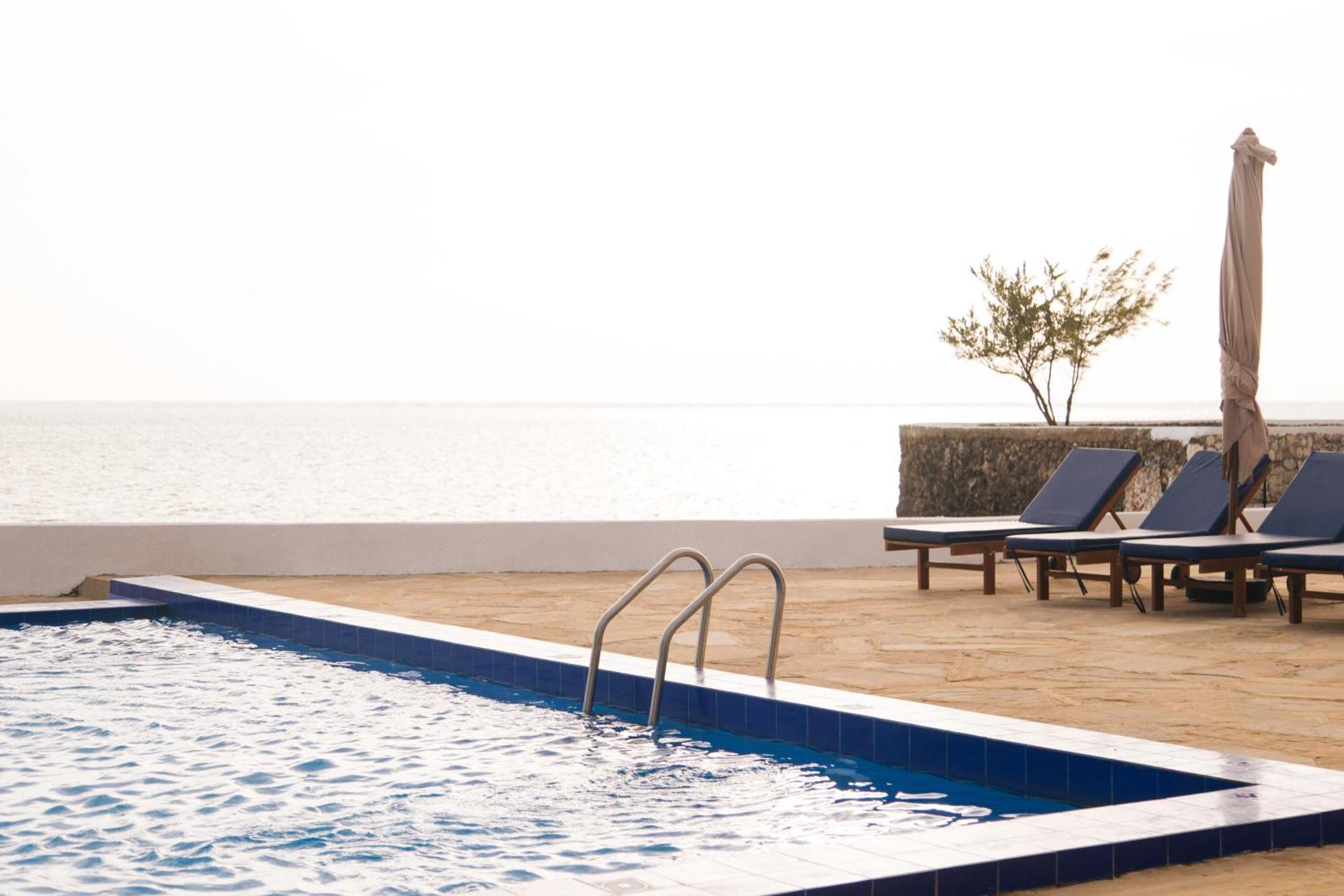 Royal Mandarin Hotel & Resort Pwani Mchangani Exteriör bild