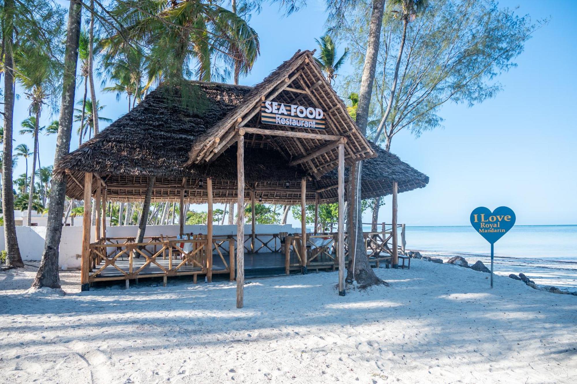 Royal Mandarin Hotel & Resort Pwani Mchangani Exteriör bild