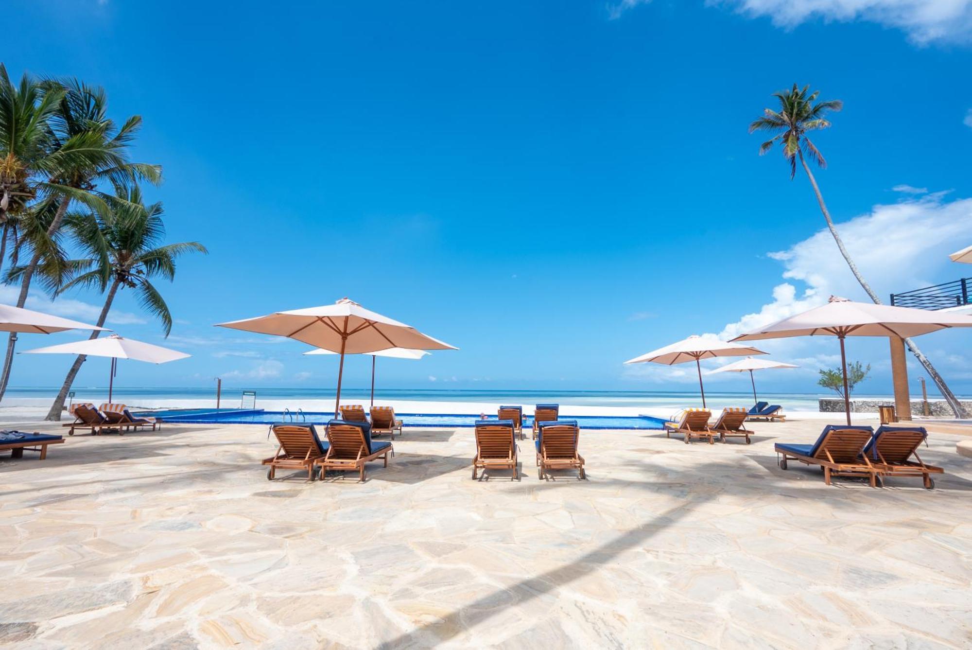 Royal Mandarin Hotel & Resort Pwani Mchangani Exteriör bild