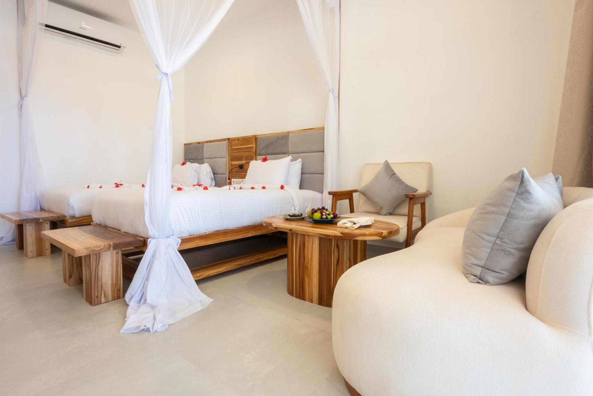 Royal Mandarin Hotel & Resort Pwani Mchangani Exteriör bild